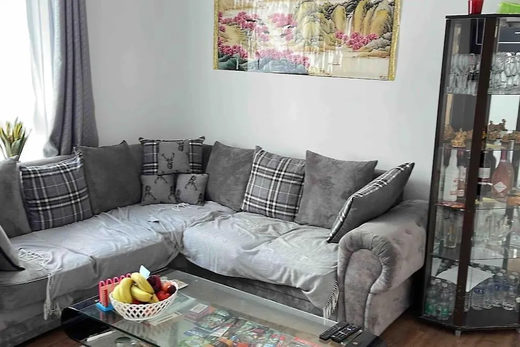 Fresh Apartment & Parking London 0*,  United Kingdom