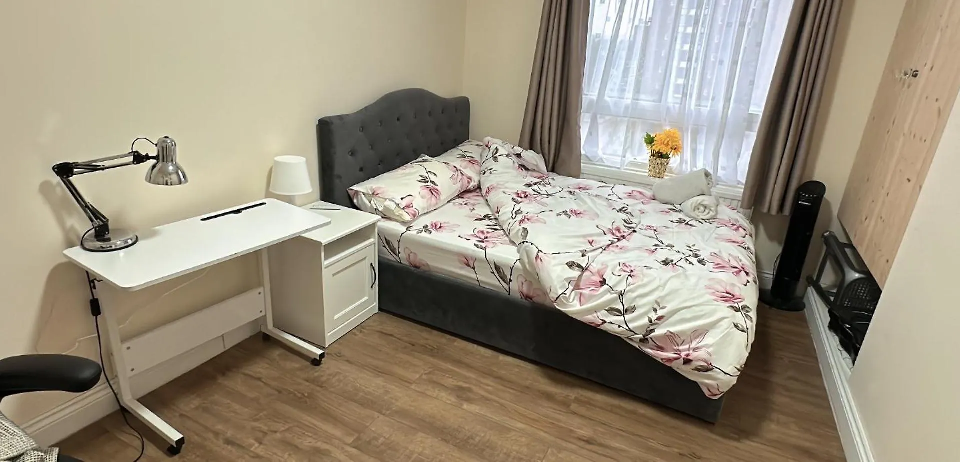Fresh Apartment & Parking London